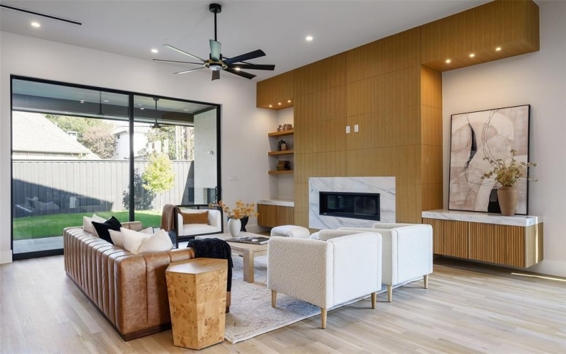 4015 Rochelle Drive, Dallas, TX 75220, 5 Bedrooms Bedrooms, ,6 BathroomsBathrooms,Residential,For Sale,4015 Rochelle Drive,0,21144123