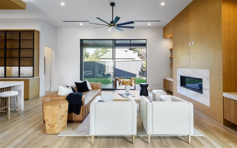 4015 Rochelle Drive, Dallas, TX 75220, 5 Bedrooms Bedrooms, ,6 BathroomsBathrooms,Residential,For Sale,4015 Rochelle Drive,0,21144123