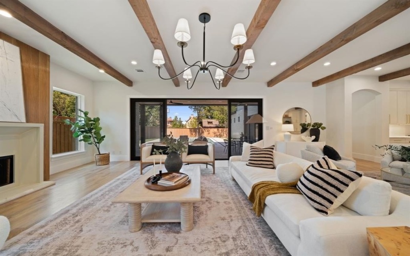 6437 Churchill Way, Dallas, TX 75230, 5 Bedrooms Bedrooms, ,6 BathroomsBathrooms,Residential,For Sale,6437 Churchill Way,0,21144136