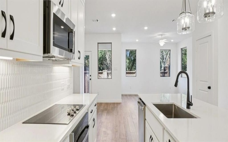 2613 Lost Maples Lane, Dallas, TX 75228, 3 Bedrooms Bedrooms, ,2 BathroomsBathrooms,Residential,For Sale,2613 Lost Maples Lane,0,21144302