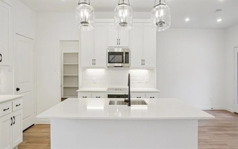 2613 Lost Maples Lane, Dallas, TX 75228, 3 Bedrooms Bedrooms, ,2 BathroomsBathrooms,Residential,For Sale,2613 Lost Maples Lane,0,21144302