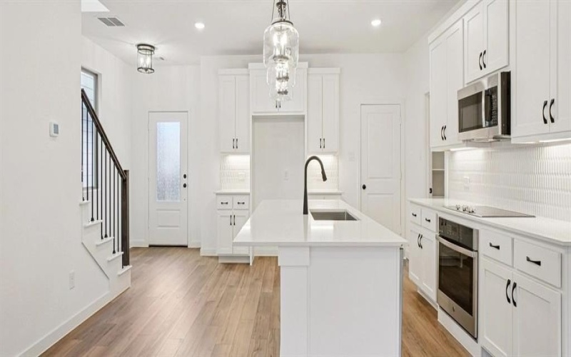 2613 Lost Maples Lane, Dallas, TX 75228, 3 Bedrooms Bedrooms, ,2 BathroomsBathrooms,Residential,For Sale,2613 Lost Maples Lane,0,21144302