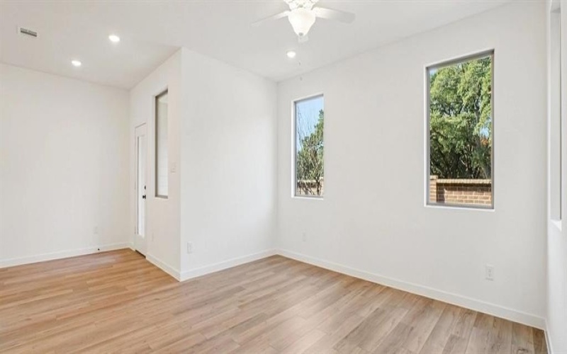 2613 Lost Maples Lane, Dallas, TX 75228, 3 Bedrooms Bedrooms, ,2 BathroomsBathrooms,Residential,For Sale,2613 Lost Maples Lane,0,21144302