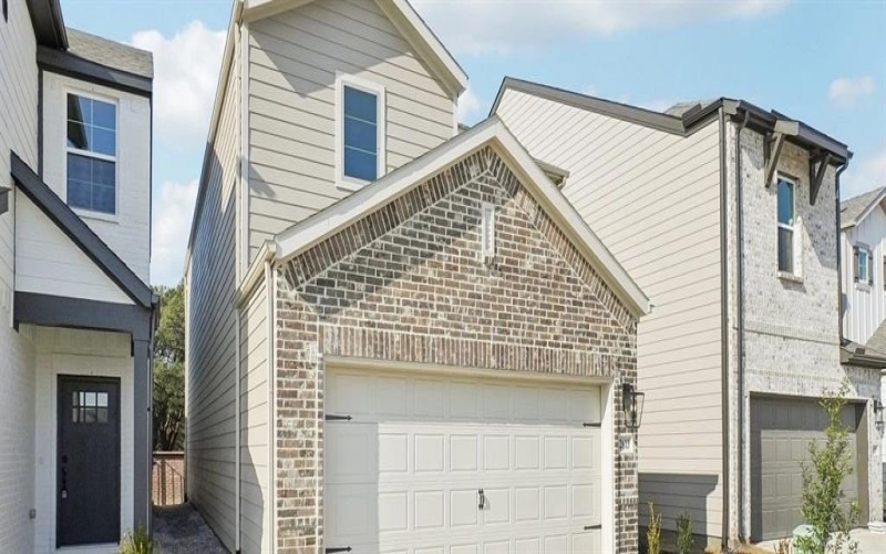 2613 Lost Maples Lane, Dallas, TX 75228, 3 Bedrooms Bedrooms, ,2 BathroomsBathrooms,Residential,For Sale,2613 Lost Maples Lane,0,21144302