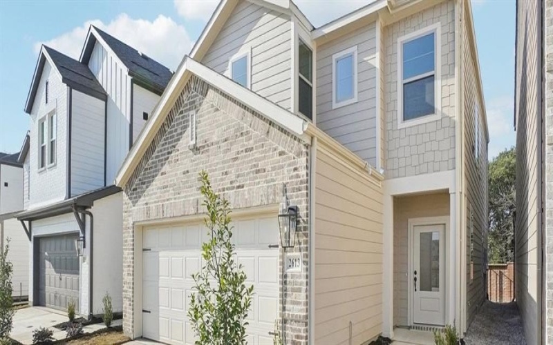 2613 Lost Maples Lane, Dallas, TX 75228, 3 Bedrooms Bedrooms, ,2 BathroomsBathrooms,Residential,For Sale,2613 Lost Maples Lane,0,21144302