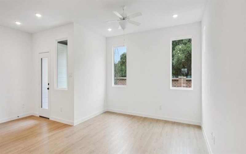 2617 Lost Maples Lane, Dallas, TX 75228, 3 Habitaciones Habitaciones , ,2 BañosBaños,Residential,En Venta,2617 Lost Maples Lane,0,21144331