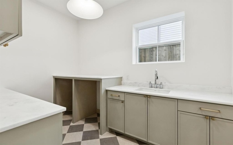 2026 Euclid Avenue, Dallas, TX 75206, 5 Habitaciones Habitaciones , ,7 BañosBaños,Residential,En Venta,2026 Euclid Avenue,0,21144369