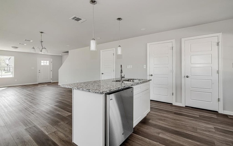 2536 Yuma Street, Fort Worth, TX 76105, 3 Habitaciones Habitaciones , ,2 BañosBaños,Residential,En Venta,2536 Yuma Street,0,21144381