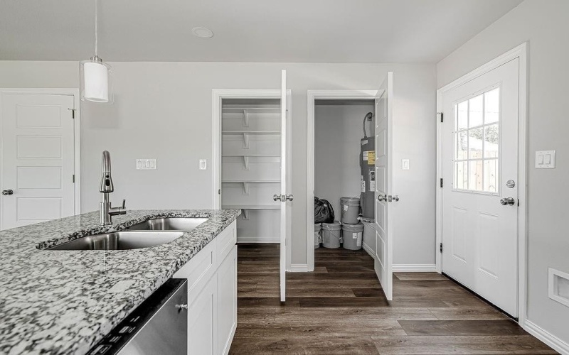 2536 Yuma Street, Fort Worth, TX 76105, 3 Habitaciones Habitaciones , ,2 BañosBaños,Residential,En Venta,2536 Yuma Street,0,21144381