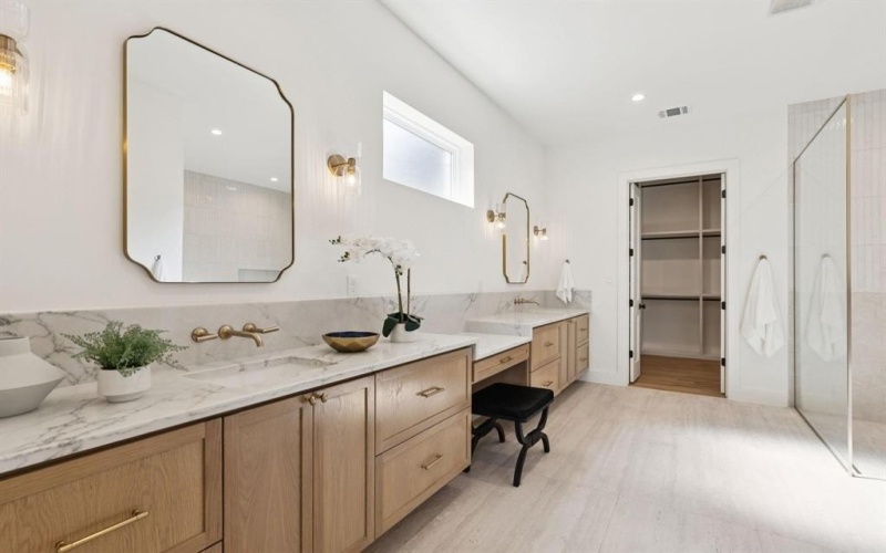 3516 Royal Lane, Dallas, TX 75229, 5 Bedrooms Bedrooms, ,7 BathroomsBathrooms,Residential,For Sale,3516 Royal Lane,0,21144406