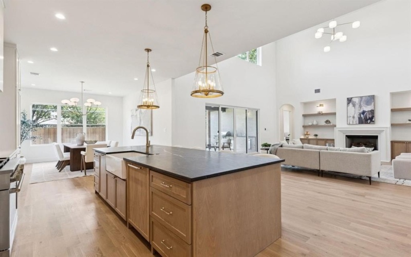 3516 Royal Lane, Dallas, TX 75229, 5 Bedrooms Bedrooms, ,7 BathroomsBathrooms,Residential,For Sale,3516 Royal Lane,0,21144406