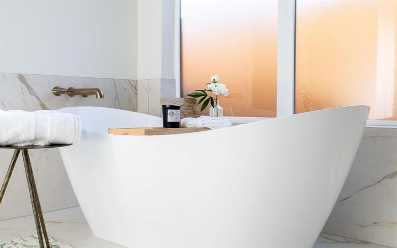 3815 Dunhaven Road, Dallas, TX 75220, 6 Bedrooms Bedrooms, ,6 BathroomsBathrooms,Residential,For Sale,3815 Dunhaven Road,0,21144471