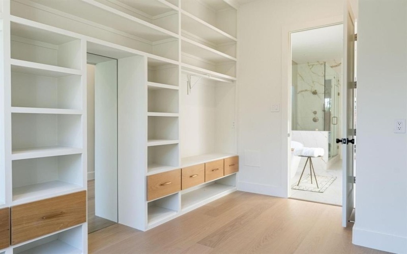 3815 Dunhaven Road, Dallas, TX 75220, 6 Bedrooms Bedrooms, ,6 BathroomsBathrooms,Residential,For Sale,3815 Dunhaven Road,0,21144471