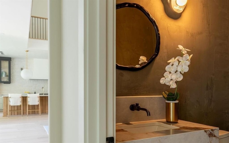 3815 Dunhaven Road, Dallas, TX 75220, 6 Bedrooms Bedrooms, ,6 BathroomsBathrooms,Residential,For Sale,3815 Dunhaven Road,0,21144471