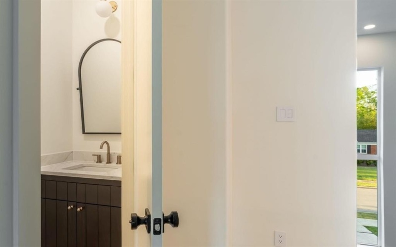 3815 Dunhaven Road, Dallas, TX 75220, 6 Bedrooms Bedrooms, ,6 BathroomsBathrooms,Residential,For Sale,3815 Dunhaven Road,0,21144471