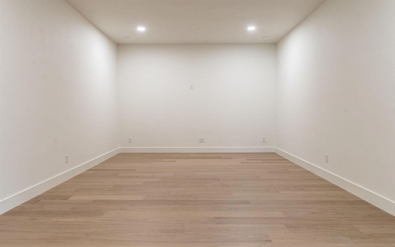 3815 Dunhaven Road, Dallas, TX 75220, 6 Bedrooms Bedrooms, ,6 BathroomsBathrooms,Residential,For Sale,3815 Dunhaven Road,0,21144471