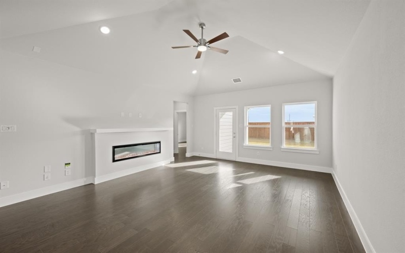 7325 Autumn Hill Drive, Denton, TX 76249, 5 Habitaciones Habitaciones , ,3 BañosBaños,Residential,En Venta,7325 Autumn Hill Drive,0,21144554