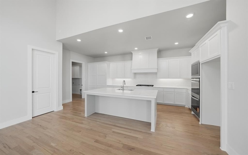 940 Shady Oaks Drive, Rockwall, TX 75087, 5 Bedrooms Bedrooms, ,6 BathroomsBathrooms,Residential,For Sale,940 Shady Oaks Drive,0,21144646