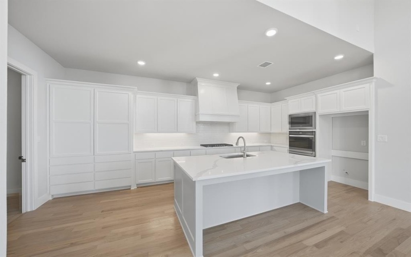 940 Shady Oaks Drive, Rockwall, TX 75087, 5 Bedrooms Bedrooms, ,6 BathroomsBathrooms,Residential,For Sale,940 Shady Oaks Drive,0,21144646