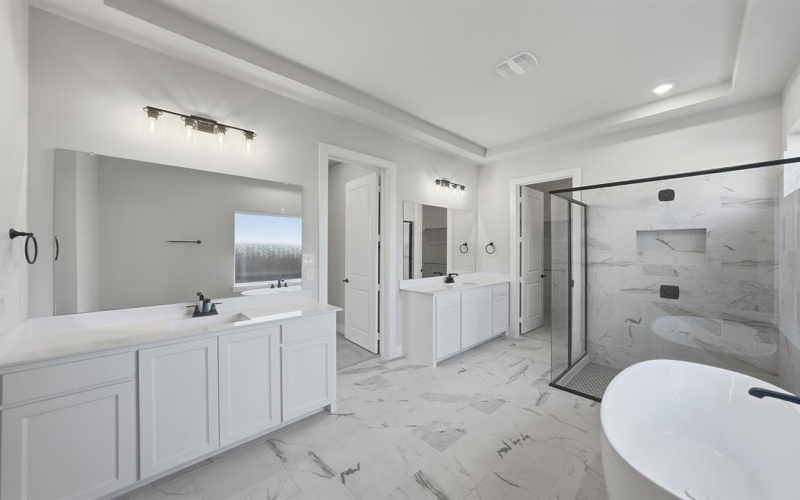 940 Shady Oaks Drive, Rockwall, TX 75087, 5 Bedrooms Bedrooms, ,6 BathroomsBathrooms,Residential,For Sale,940 Shady Oaks Drive,0,21144646