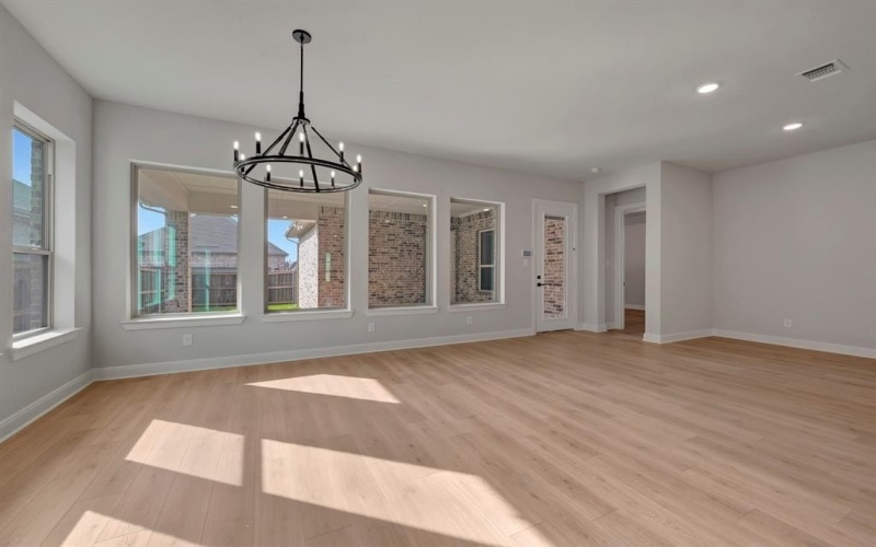 2076 Spotted Fawn Drive, Arlington, TX 76005, 2 Bedrooms Bedrooms, ,2 BathroomsBathrooms,Residential,For Sale,2076 Spotted Fawn Drive,0,21144796