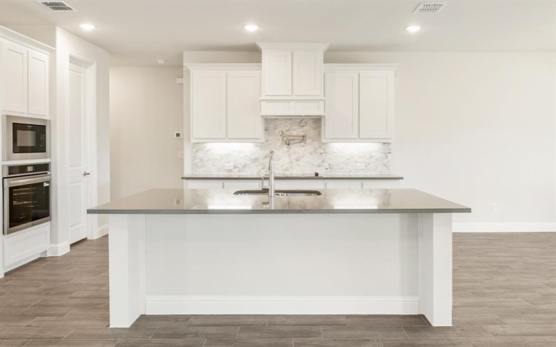 219 Memory Lane, Waxahachie, TX 75165, 5 Bedrooms Bedrooms, ,5 BathroomsBathrooms,Residential,For Sale,219 Memory Lane,0,21144798