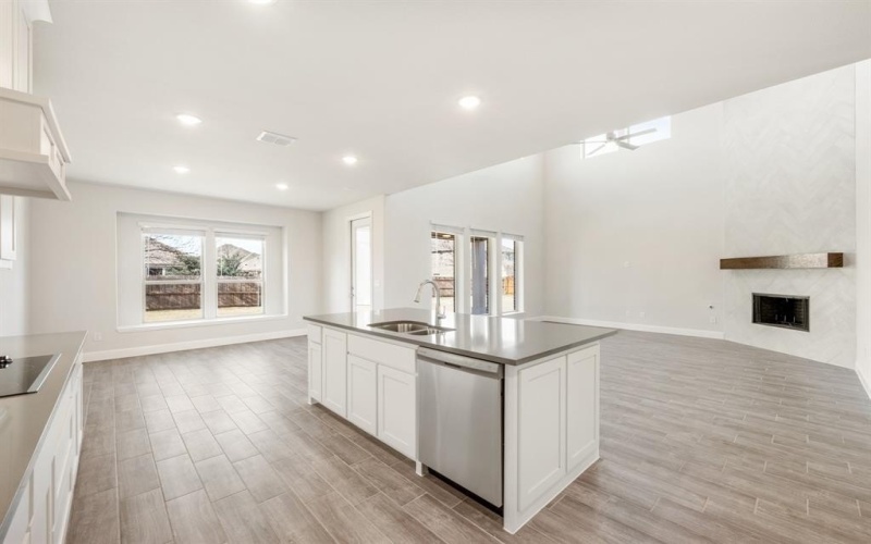 219 Memory Lane, Waxahachie, TX 75165, 5 Bedrooms Bedrooms, ,5 BathroomsBathrooms,Residential,For Sale,219 Memory Lane,0,21144798