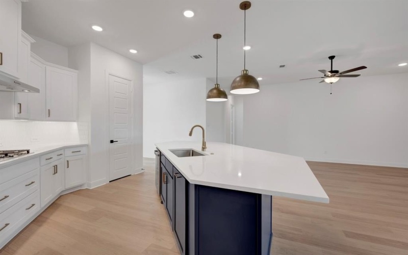 2083 Pine Grove Lane, Arlington, TX 76005, 2 Bedrooms Bedrooms, ,2 BathroomsBathrooms,Residential,For Sale,2083 Pine Grove Lane,0,21144825