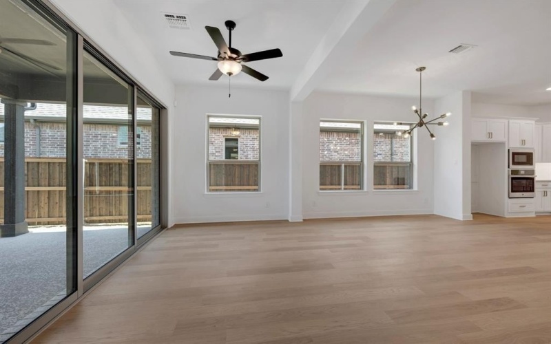 2083 Pine Grove Lane, Arlington, TX 76005, 2 Bedrooms Bedrooms, ,2 BathroomsBathrooms,Residential,For Sale,2083 Pine Grove Lane,0,21144825