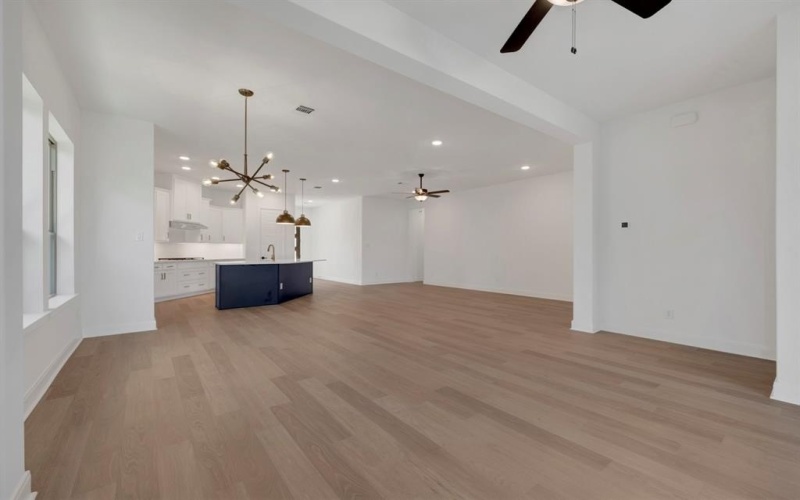 2083 Pine Grove Lane, Arlington, TX 76005, 2 Bedrooms Bedrooms, ,2 BathroomsBathrooms,Residential,For Sale,2083 Pine Grove Lane,0,21144825