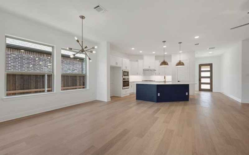 2083 Pine Grove Lane, Arlington, TX 76005, 2 Bedrooms Bedrooms, ,2 BathroomsBathrooms,Residential,For Sale,2083 Pine Grove Lane,0,21144825