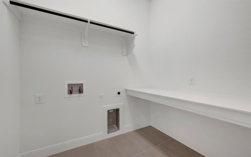 2083 Pine Grove Lane, Arlington, TX 76005, 2 Bedrooms Bedrooms, ,2 BathroomsBathrooms,Residential,For Sale,2083 Pine Grove Lane,0,21144825