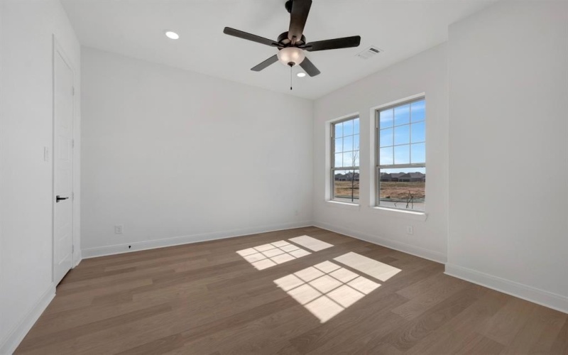 2083 Pine Grove Lane, Arlington, TX 76005, 2 Bedrooms Bedrooms, ,2 BathroomsBathrooms,Residential,For Sale,2083 Pine Grove Lane,0,21144825