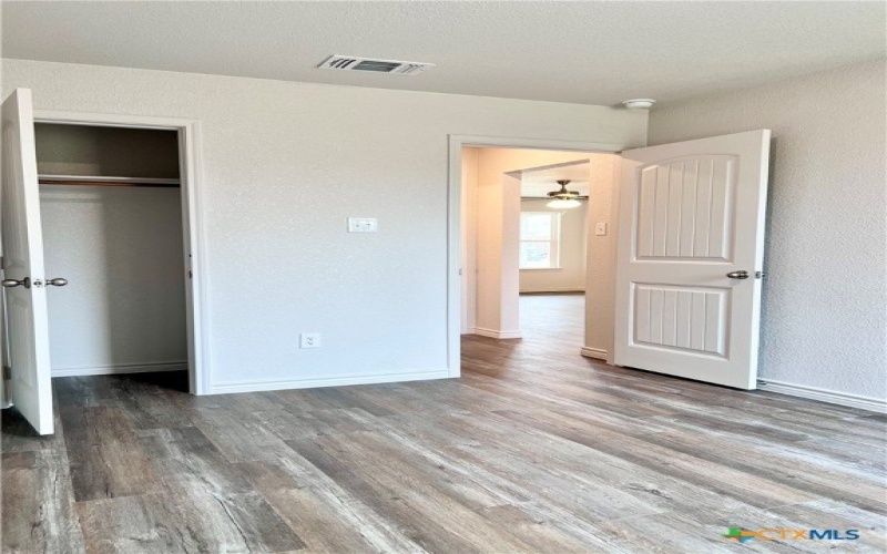 222 Dolphin Drive, Temple, TX 76501, 6 Bedrooms Bedrooms, ,7 BathroomsBathrooms,Residential Multi Family,For Sale,222 Dolphin Drive,0,600727