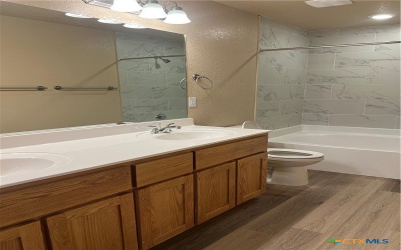 6203 Twistleaf Lane unit: A & B #A & B, Killeen, TX 76543, ,Residential Multi Family,En Venta,6203 Twistleaf Lane unit: A & B,0,600899