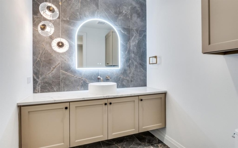 2223 Courtland Drive, Frisco, TX 75034, 5 Bedrooms Bedrooms, ,6 BathroomsBathrooms,Residential,For Sale,2223 Courtland Drive,0,21138918