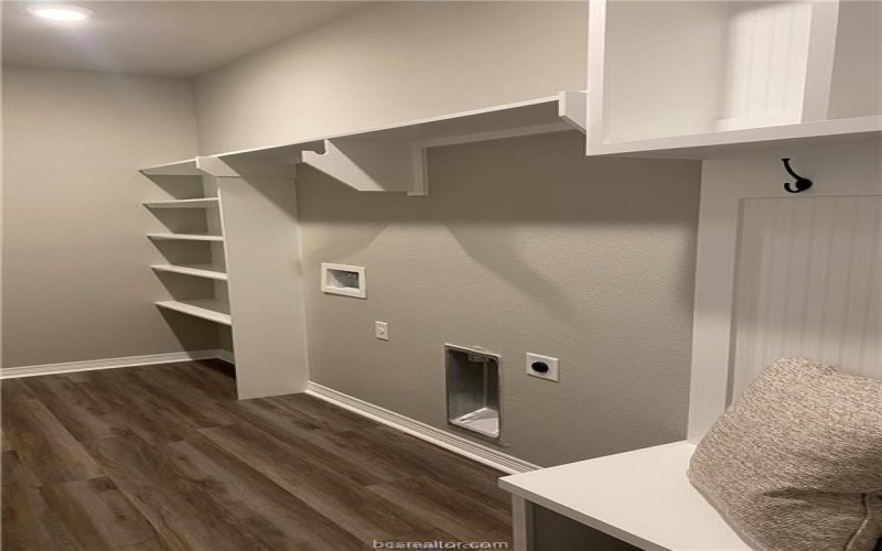 6434 Raleigh Loop, College Station, TX 77845, 4 Bedrooms Bedrooms, ,3 BathroomsBathrooms,Residential,For Sale,6434 Raleigh Loop,0,25013337