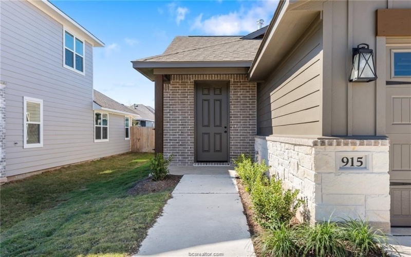 915 Fork, College Station, TX 77845, 3 Habitaciones Habitaciones , ,2 BañosBaños,Residential,En Venta,915 Fork,0,25013340