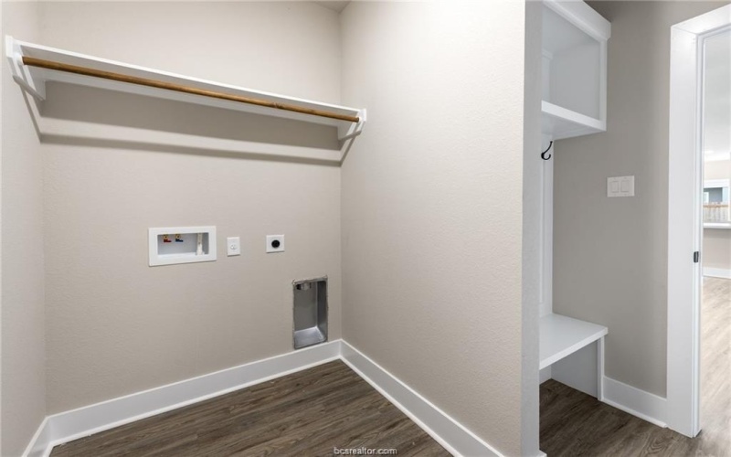 915 Fork, College Station, TX 77845, 3 Habitaciones Habitaciones , ,2 BañosBaños,Residential,En Venta,915 Fork,0,25013340