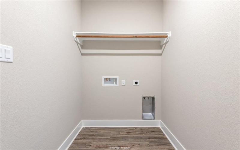 915 Fork, College Station, TX 77845, 3 Habitaciones Habitaciones , ,2 BañosBaños,Residential,En Venta,915 Fork,0,25013340