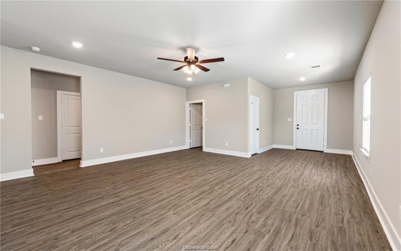 915 Fork, College Station, TX 77845, 3 Habitaciones Habitaciones , ,2 BañosBaños,Residential,En Venta,915 Fork,0,25013340