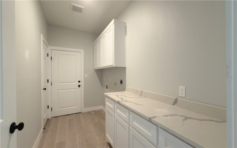 8121 Berenstain Drive, Corpus Christi, TX 78414, 3 Bedrooms Bedrooms, ,2 BathroomsBathrooms,Residential,For Sale,8121 Berenstain Drive,0,469540