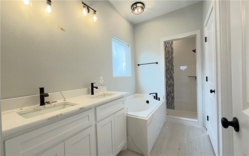 8125 Berenstain Drive, Corpus Christi, TX 78414, 3 Bedrooms Bedrooms, ,2 BathroomsBathrooms,Residential,For Sale,8125 Berenstain Drive,0,469542