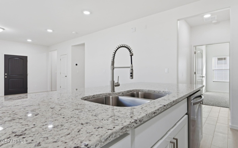 1237 Irish Summer Place, El Paso, TX 79928, 3 Bedrooms Bedrooms, ,1 BathroomBathrooms,Residential,For Sale,1237 Irish Summer Place,0,935954