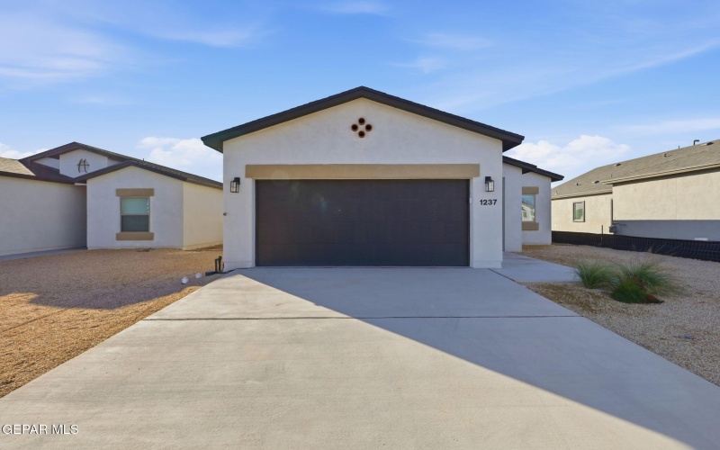 1237 Irish Summer Place, El Paso, TX 79928, 3 Bedrooms Bedrooms, ,1 BathroomBathrooms,Residential,For Sale,1237 Irish Summer Place,0,935954