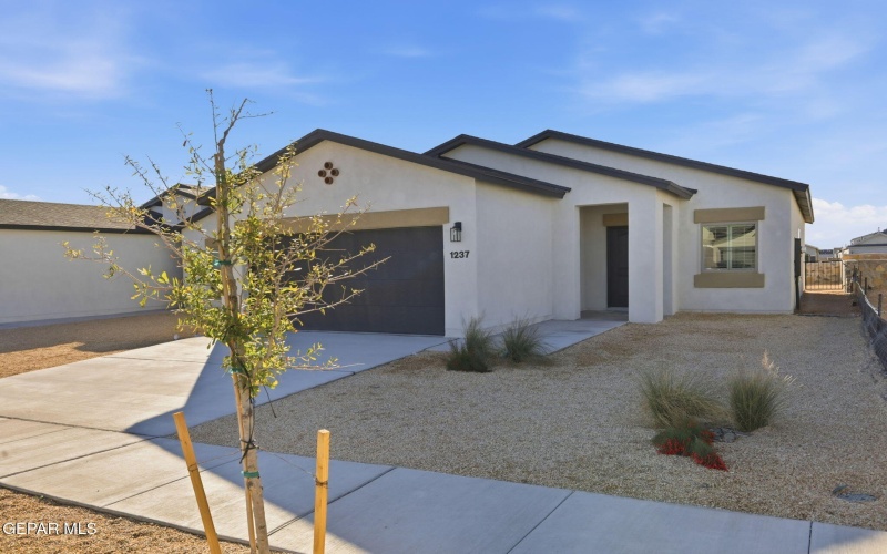 1237 Irish Summer Place, El Paso, TX 79928, 3 Bedrooms Bedrooms, ,1 BathroomBathrooms,Residential,For Sale,1237 Irish Summer Place,0,935954