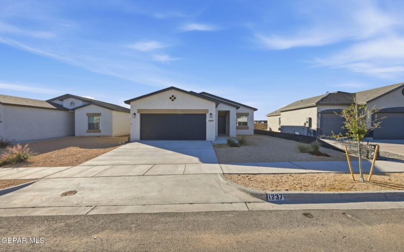 1237 Irish Summer Place, El Paso, TX 79928, 3 Bedrooms Bedrooms, ,1 BathroomBathrooms,Residential,For Sale,1237 Irish Summer Place,0,935954