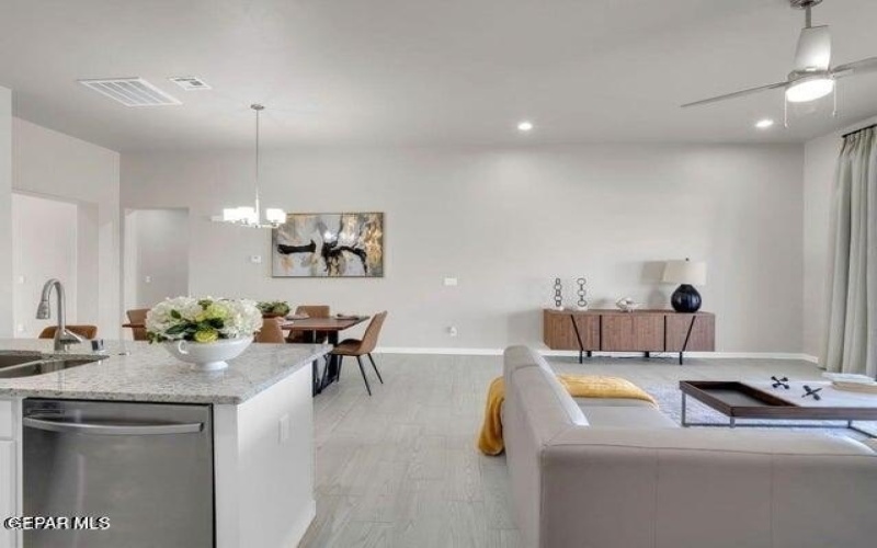 12629 Fredericksberg Avenue, El Paso, TX 79928, 4 Bedrooms Bedrooms, ,3 BathroomsBathrooms,Residential,For Sale,12629 Fredericksberg Avenue,0,935969