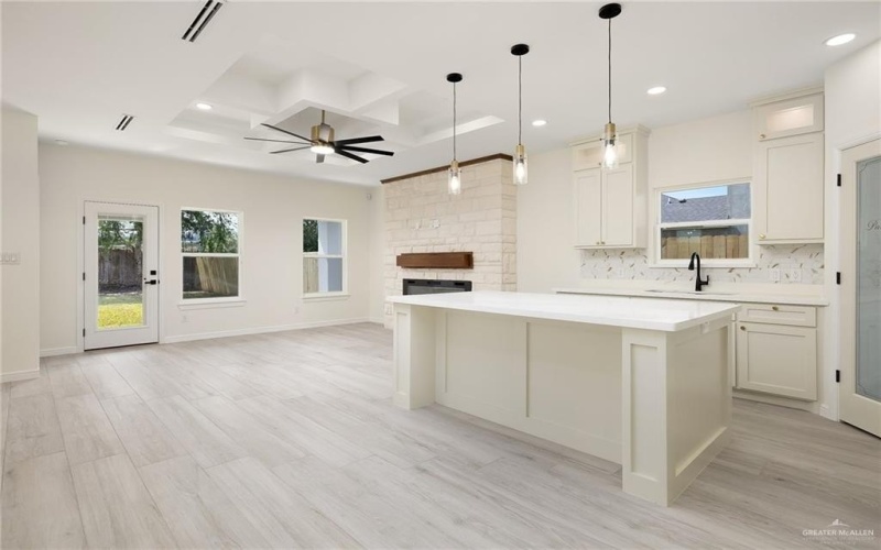 5204 Shalom Drive, Edinburg, TX 78539, 3 Habitaciones Habitaciones , ,2 BañosBaños,Residential,En Venta,5204 Shalom Drive,0,491363