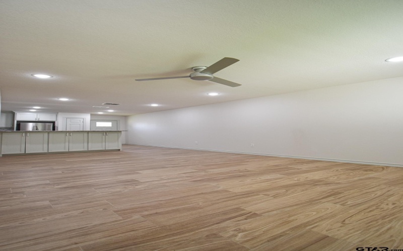 1417 E Earle St, Tyler, TX 75702, ,11 BathroomsBathrooms,Residential Multi Family,For Sale,1417 E Earle St,0,25011148